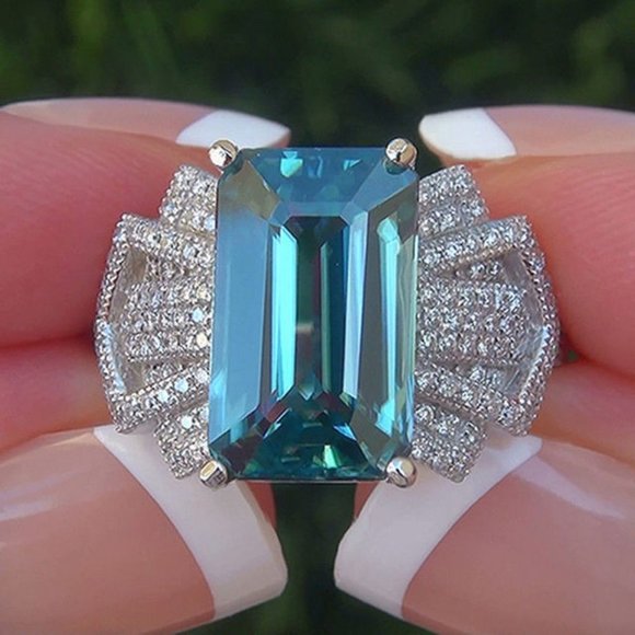 18K White Gold Blue Topaz Diamond Radiant Cut Ring - Picture 3 of 5